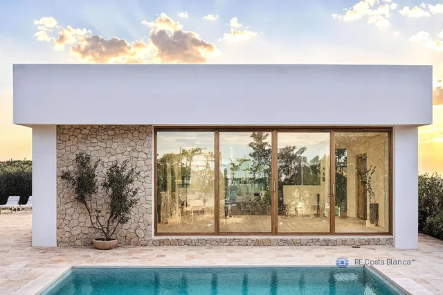 فيلا · Orihuela