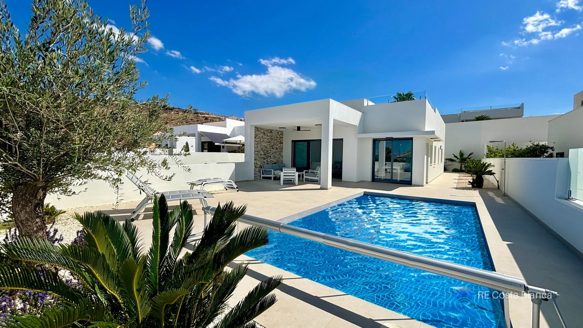 Villa · Rojales