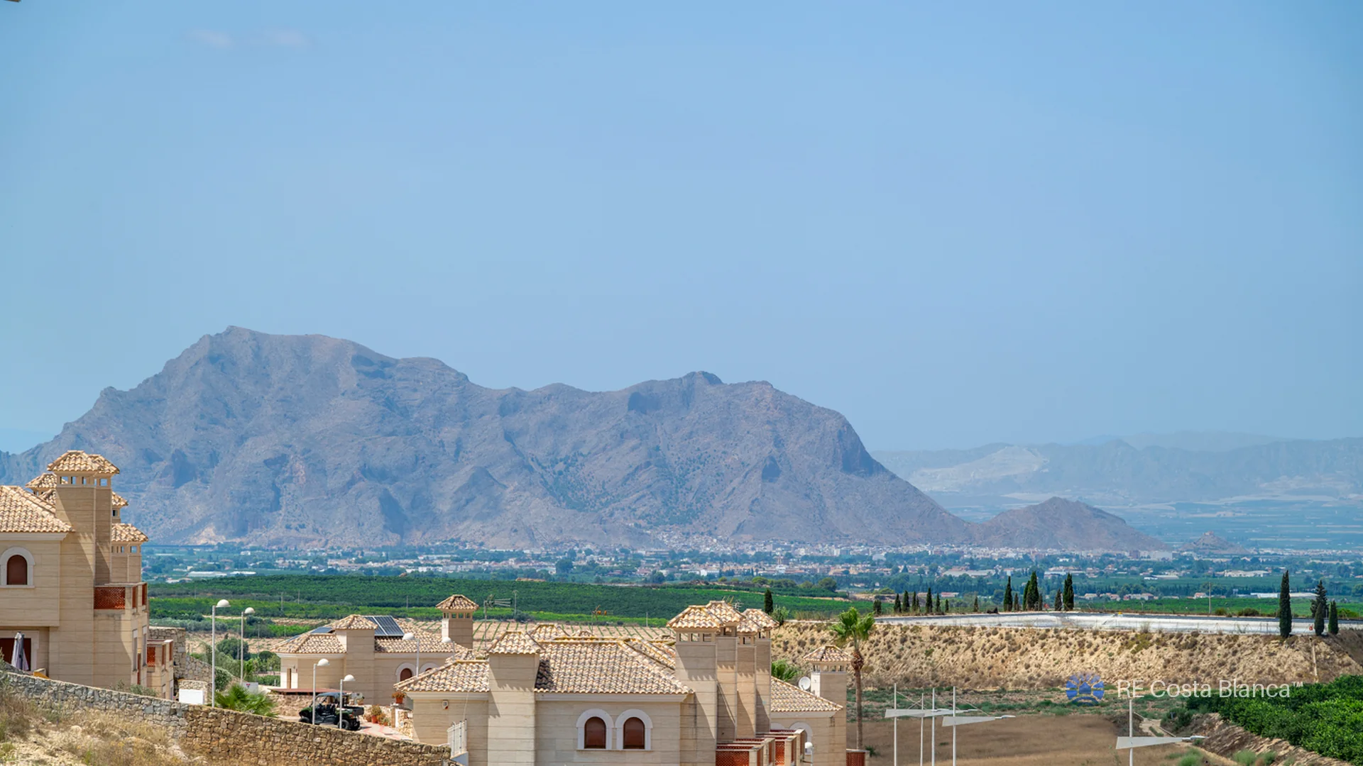 Villa · Algorfa