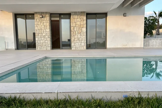 Villa · Finestrat